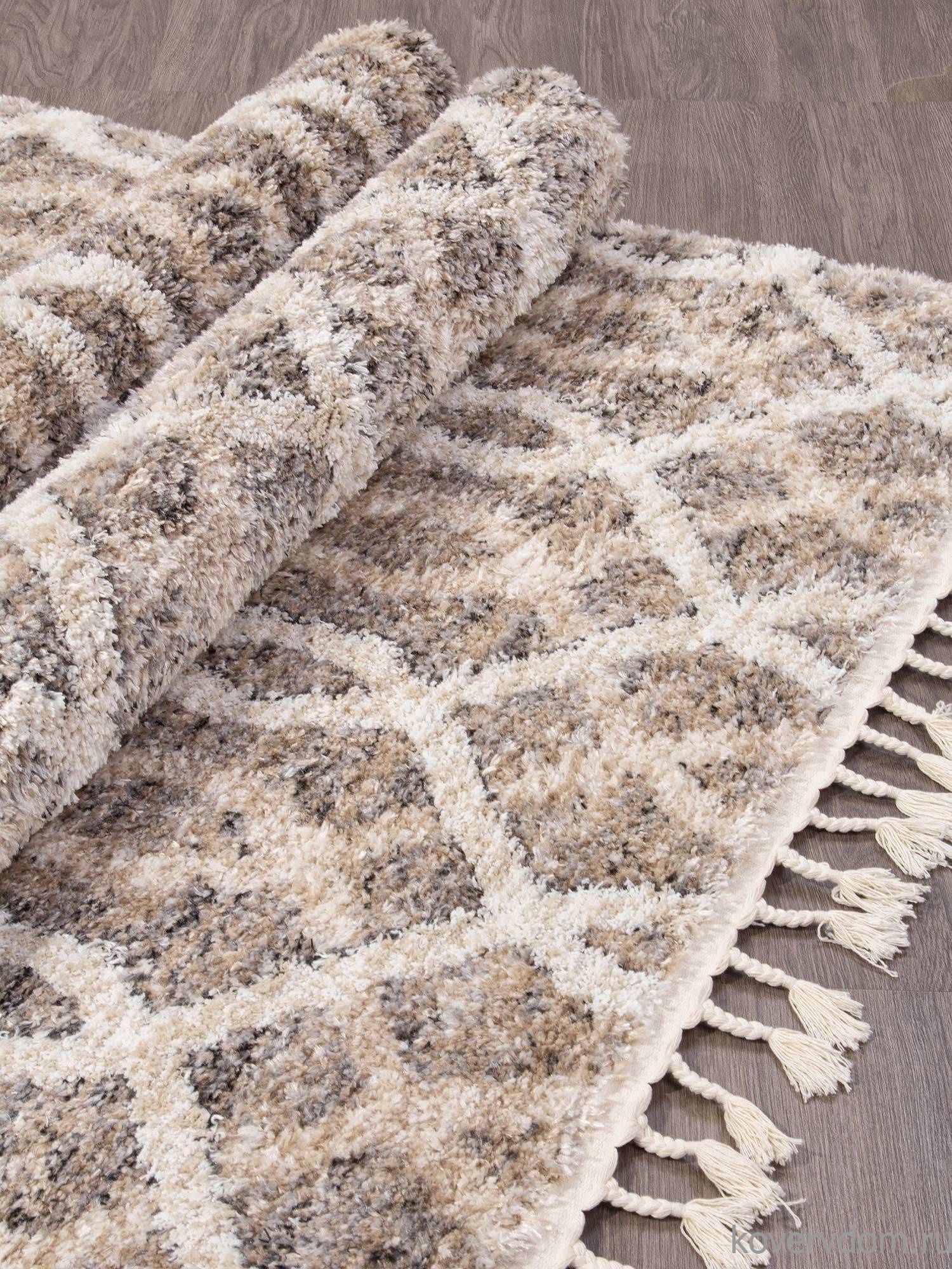 Ковер UVITA 37334 070 BEIGE Ковер UVITA 37334 070 BEIGE